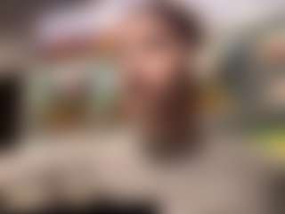 Live cam show with Kate - Black College on AdultVida.com