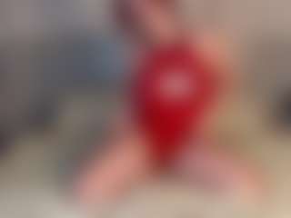 Red-RoxyFoxy's Live Sex Cam Show
