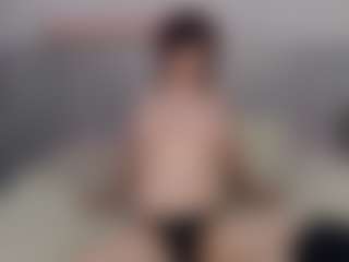 Red-RoxyFoxy's Live Sex Cam Show