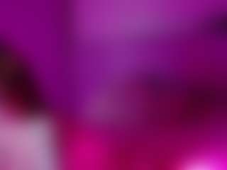 Red-RoxyFoxy's Live Sex Cam Show