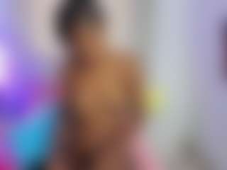 AmaraBennett's Live Sex Cam Show