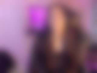Live cam show with Ashleyyst - Skinny on Dolls Live