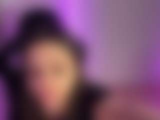 Live cam show with CtrlMeBaby - Tease on friskycurves.com