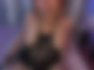 Live cam show with DannaGlow - Thin on studioflirtlive.com