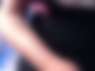 HunterBella MILF webcam performer live streaming