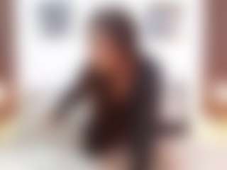 Lizakupert MILF webcam performer live streaming