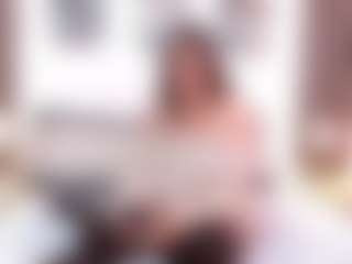 Live cam show with Lizakupert - Brown Hair MILF on Chatstar