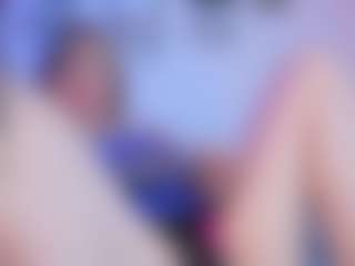 Live cam show with Wanda - Facial Piercings on AdultVida.com