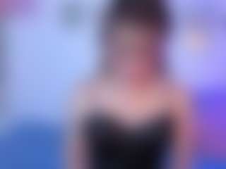 Live cam show with Wanda - Camel Toe on StripNow