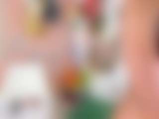 Live cam show with Zeendaya - Red Hair on AdultVida.com