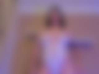 ZoeMillerx's Live Sex Cam Show