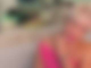 Live cam show with AnnaCoolidge - Blonde Hair MILF on camtv