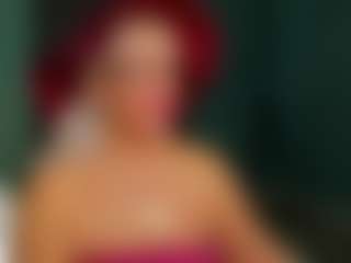 Live cam show with AnnaCoolidge - Granny Dildo on Hubzter Live