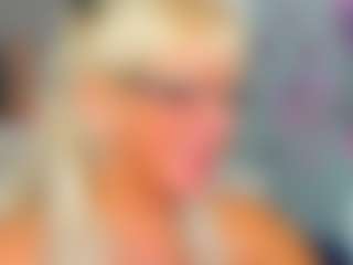 Live cam show with AnnaCoolidge - Granny Dildo on CamwithHer