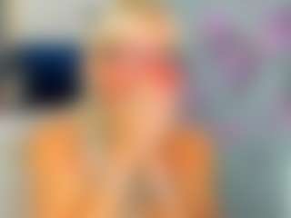 Live cam show with AnnaCoolidge - Granny Dildo on 1on1-livenow