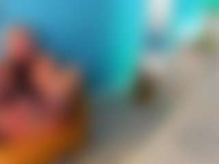Live cam show with AnnaCoolidge - Granny on Camsoda