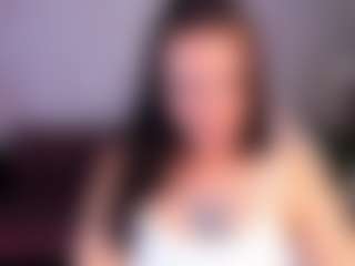 Elisa-Reev1s's Live Sex Cam Show