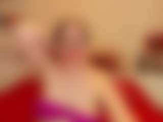 Live cam show with HoneylenaXS - Middle Aged on Stripli.com