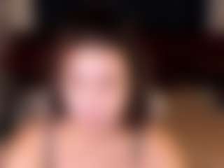Live cam show with JasmineBur-ke - Play on Stripli.com