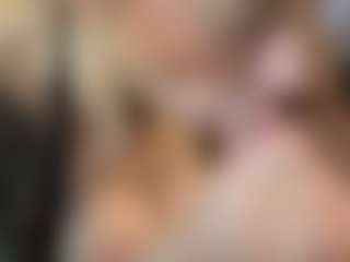 krissybarbie0825's Live Sex Cam Show