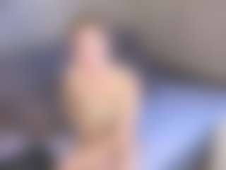Live cam show with LisaDevis - Flash on Free Soda