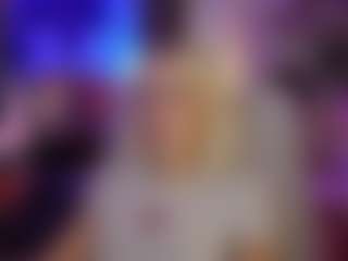 Show in cam erotica live di LucyCutie