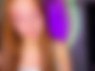 Live cam show with MatildeSchaalma - Redbone on Cam Slut