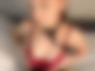 Live cam show with MatildeSchaalma - Redbone on makecum.org