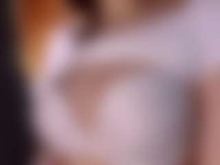 Live cam show with MatildeSchaalma - Redbone on Gym Cam Girls