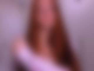Live cam show with MatildeSchaalma - Petite Teen (18+) on TottyGirls