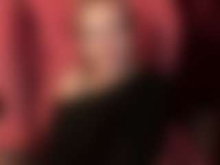 Live cam show with SabrinaHamiltons - Smoking on StripNow