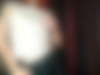 Live cam show with Cadie - Green Eyes on Camsoda