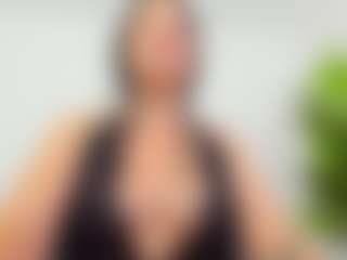 EvelinBelle's Live Sex Cam Show