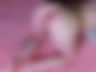 Live cam show with GlitchDoll - Smoke on SquirtSoMuch