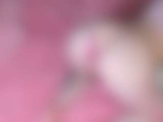 Live cam show with GlitchDoll - Queen on TeamSkeetLive