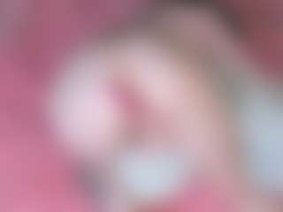 Live cam show with GlitchDoll - Mouth on Camsoda