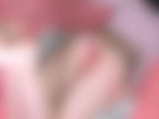 Live cam show with GlitchDoll - Queen on https://playwithruby.com