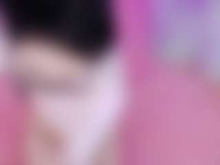 Live cam show with GlitchDoll - Queen on friskycurves.com