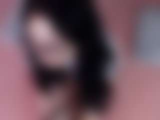 Live cam show with GlitchDoll - Mouth on Camsoda