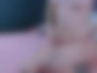 Live cam show with GlitchDoll - Doggy on Dare Cams