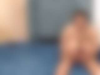 ChubbyBella's Live Sex Cam Show