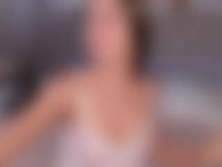 Live cam show with Cirilla-Rosee - Sweet on Camsoda