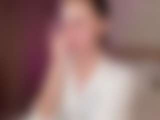 Live cam show with Cirilla-Rosee - Slender on Camsoda