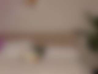 Live cam show with Cirilla-Rosee - Slender on Camsoda