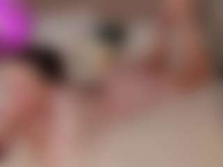 Live cam show with Cirilla-Rosee - Slender on Camsoda