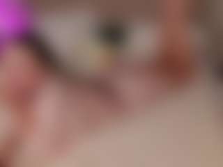 Live cam show with Cirilla-Rosee - Oil on TeamSkeetLive