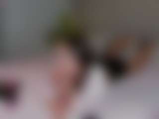 Live cam show with Cirilla-Rosee - Slender on PervPlay.com