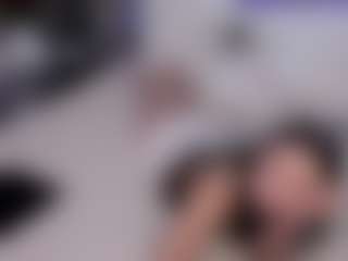Live cam show with Cirilla-Rosee - Teasing on hrnylive.com