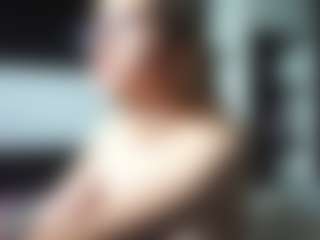 Live cam show with LianaJordanovich - Brown Hair on CamClone