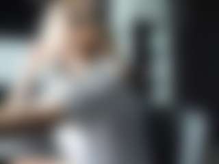 Live cam show with LianaJordanovich - Smoking on slutload